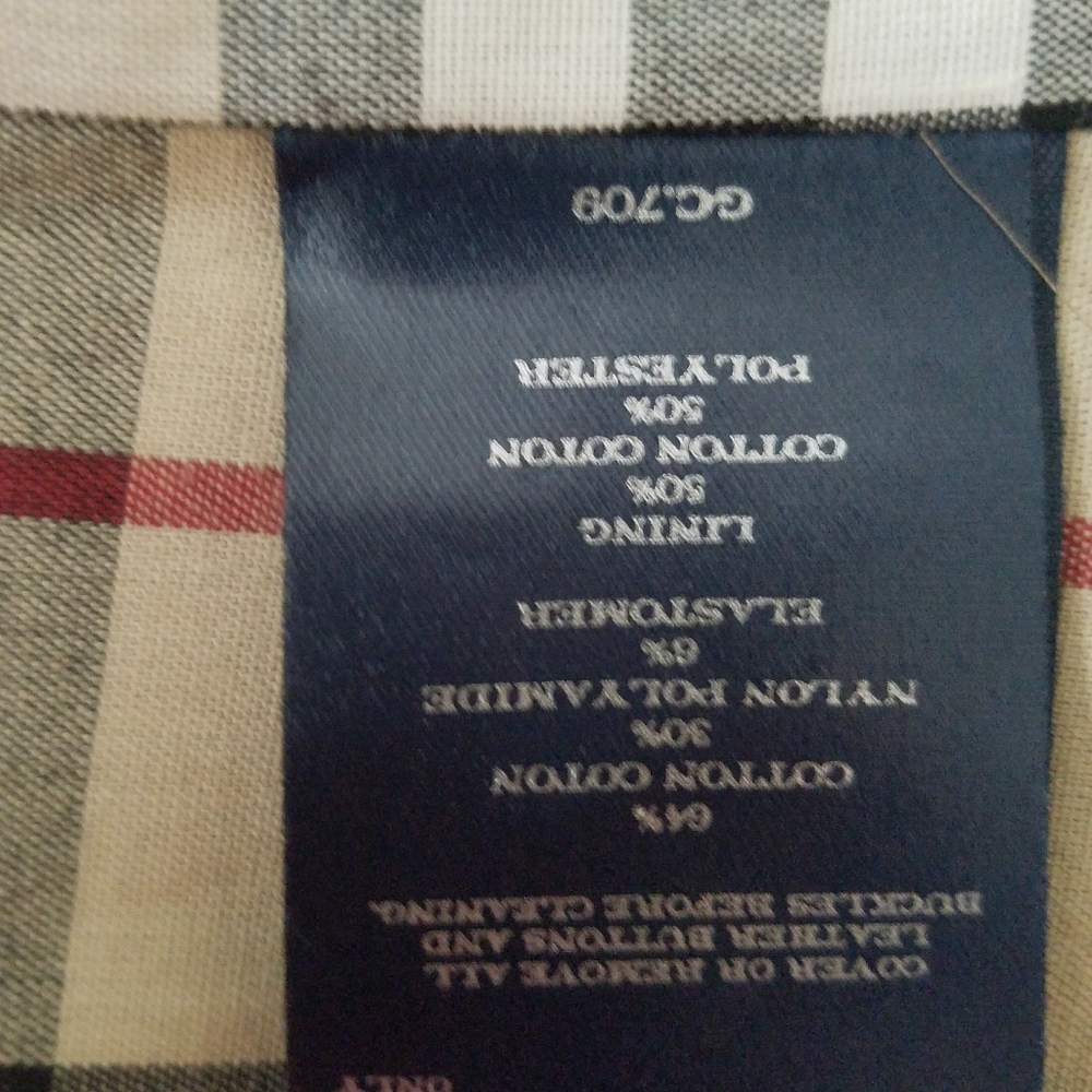 Burberry coat - Picture 7 of 7